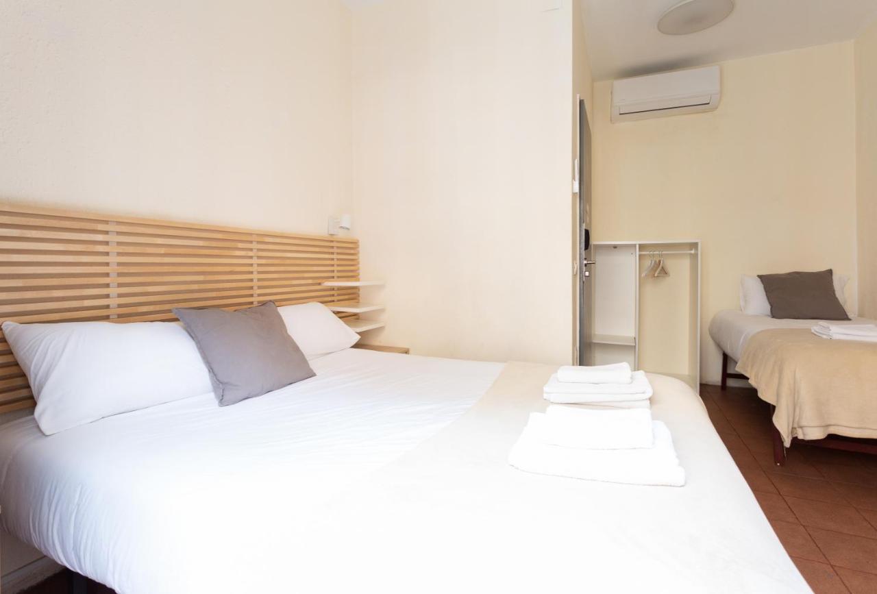 Mambo Tango Hostel Βαρκελώνη Εξωτερικό φωτογραφία