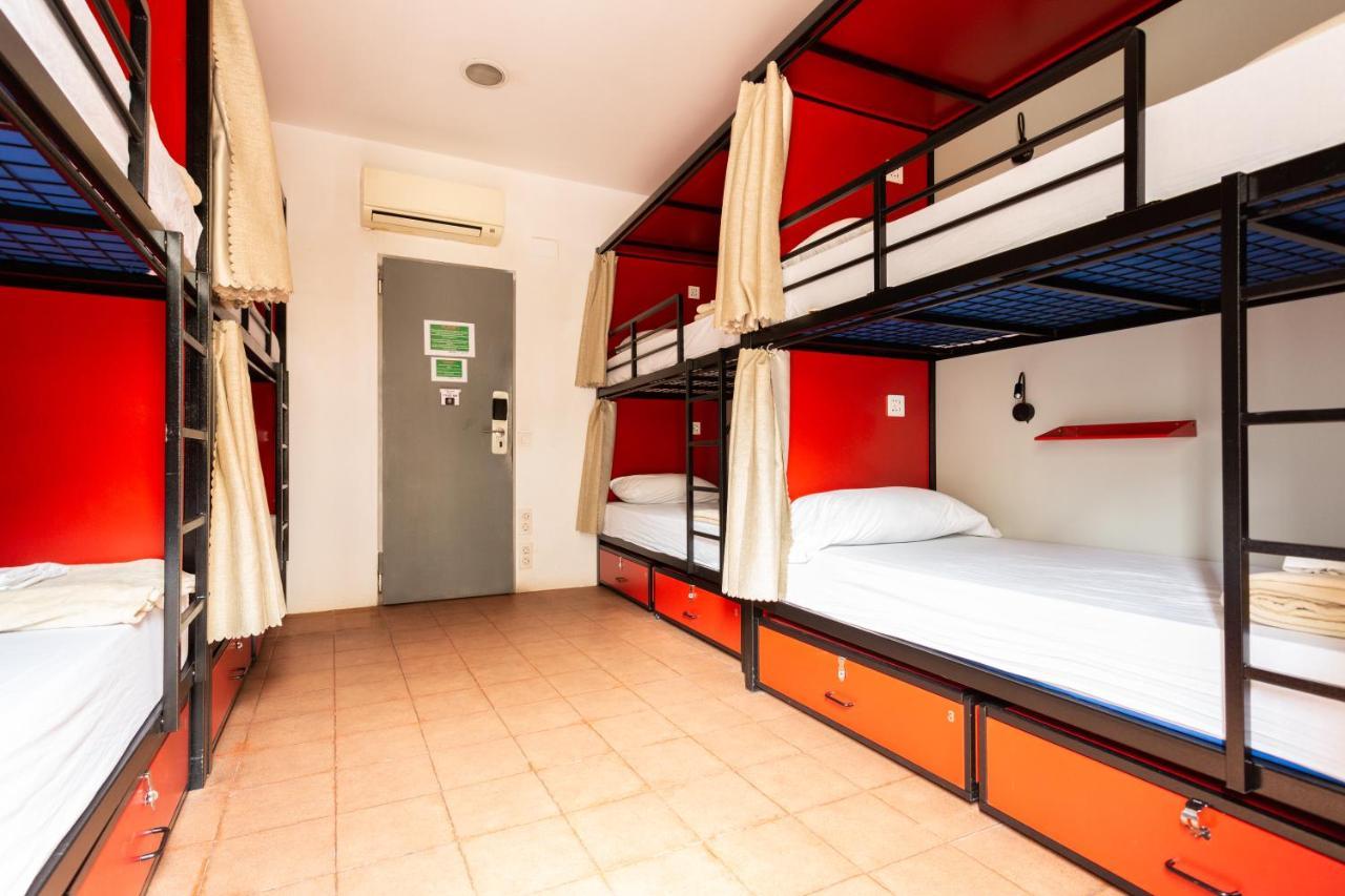 Mambo Tango Hostel Βαρκελώνη Εξωτερικό φωτογραφία