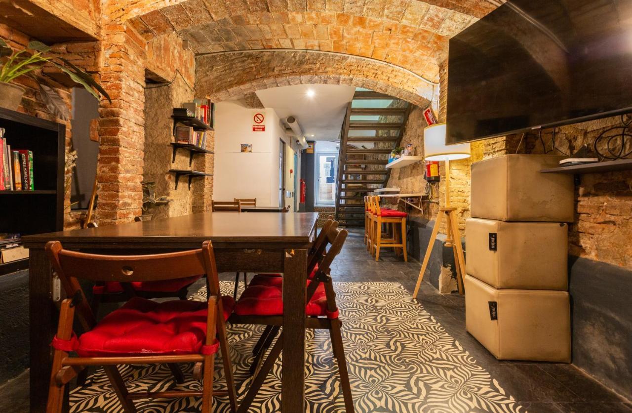 Mambo Tango Hostel Βαρκελώνη Εξωτερικό φωτογραφία