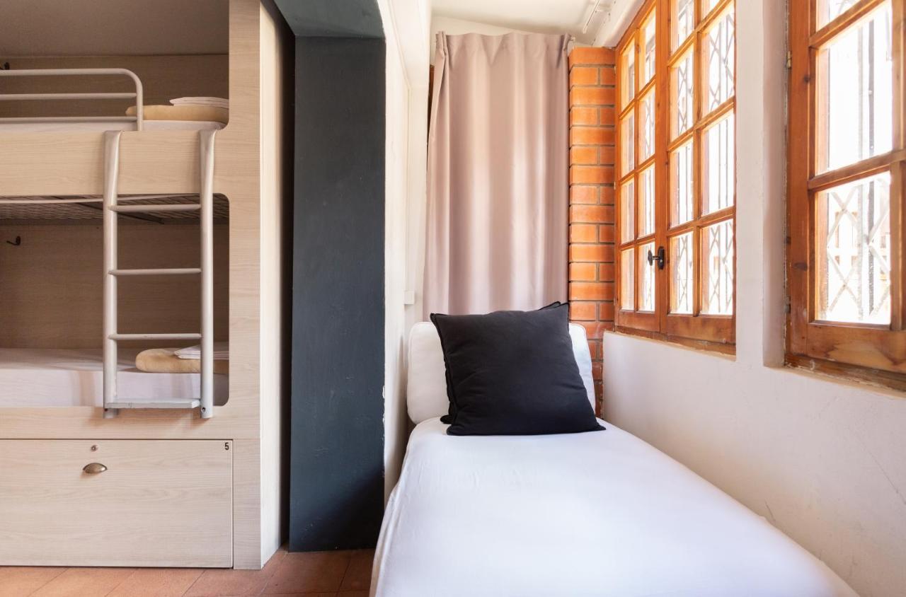 Mambo Tango Hostel Βαρκελώνη Εξωτερικό φωτογραφία