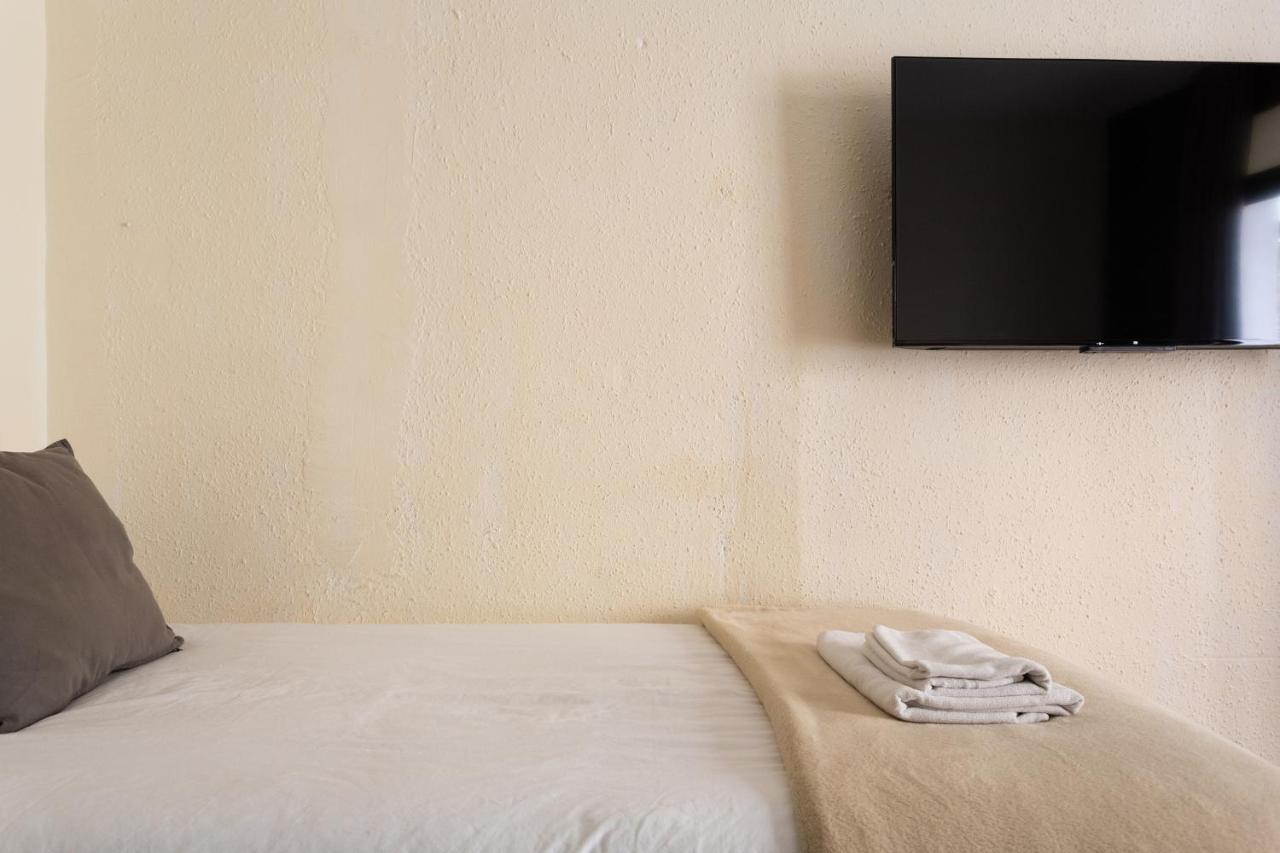 Mambo Tango Hostel Βαρκελώνη Εξωτερικό φωτογραφία