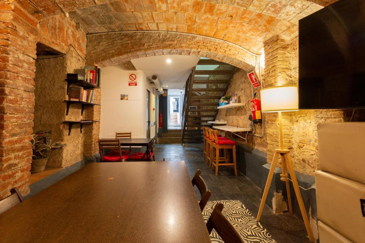 Mambo Tango Hostel Βαρκελώνη Εξωτερικό φωτογραφία