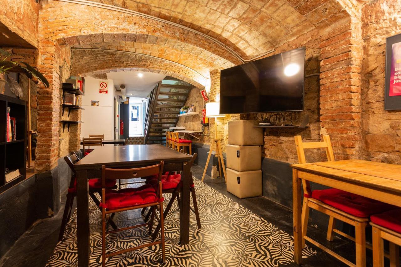 Mambo Tango Hostel Βαρκελώνη Εξωτερικό φωτογραφία